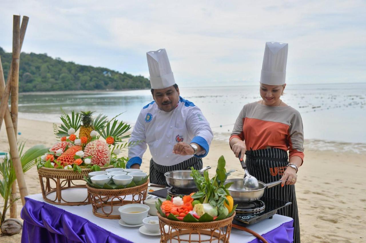 Tri Trang Beach Resort Patong Экстерьер фото